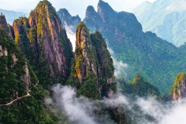 莽山五指峰景區(qū)<a href='http://www.pasaelectricity.com/' target=_blank>旅游攻略</a>一日游